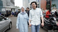 Roger Danuarta juga memutuskan menjadi mualaf. Foto: Palevi S/detikFoto