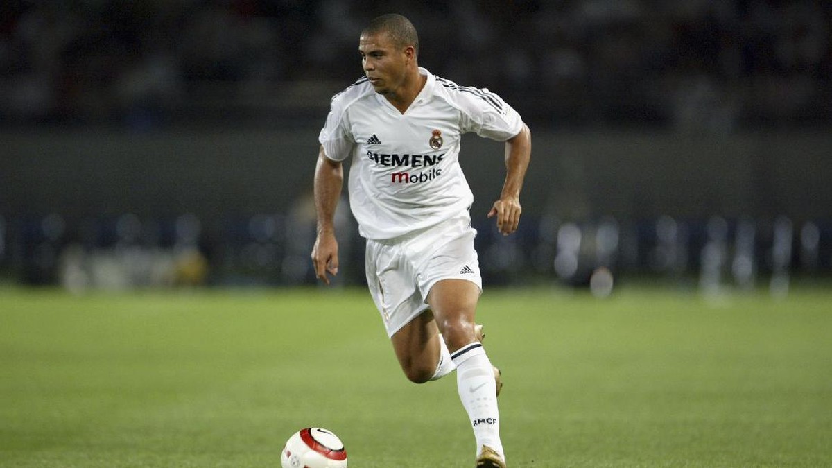 Ronaldo Luis Nazario de Lima menyebut satu penyerang terbaik saat ini. (Foto: Getty Images)