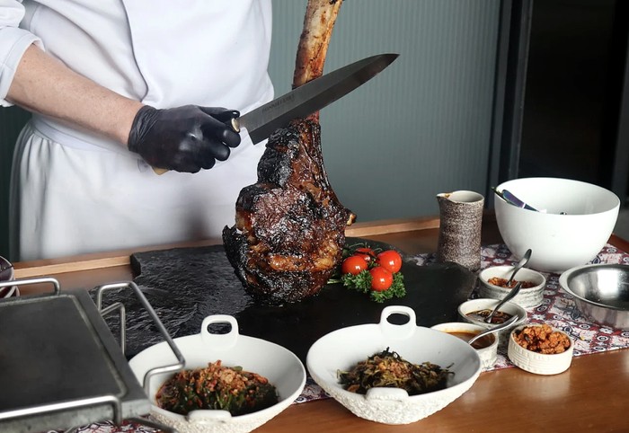Sate Maranggi Tomahawk hingga Pecel Bertabur Edible Flower