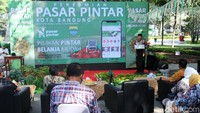 Wali Kota Bandung Oded M Danial mengatakan, dengan adanya aplikasi ini diharapkan dapat meminimalisir kerumunan yang biasa terjadi di pasar.