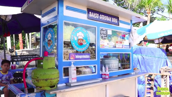 Bakso gerobakan halal di Bali, Bakso Gerobak Biru Bakso gerobakan halal di Bali, Bakso Gerobak Biru