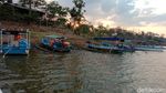 Berperahu Menikmati Keindahan Bendungan Logung Kudus