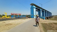 Dari segi bentuk bangunan, Bendung Wilalung memiliki 11 pintu. Terdiri dari sembilan pintu menuju sungai Juana dan dua pintu menuju sungai Wulan.