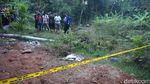 Evakuasi Mayat di Kolong Jembatan Tol Batang jadi Tontonan Warga