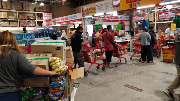 Kondisi Supermarket Jelang PSBB Jakarta