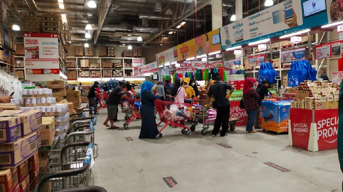 Kondisi Supermarket Jelang PSBB Jakarta