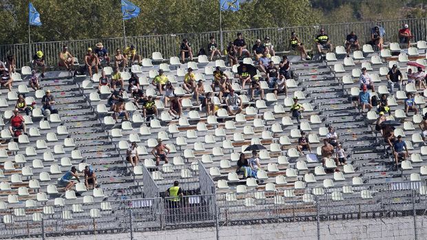 MISANO ADRIATICO, ITALY - SEPTEMBER 11: Fans look on in grandstand  during the MotoGP Of San Marino - Free Practice at Misano World Circuit on September 11, 2020 in Misano Adriatico, Italy. (Photo by Mirco Lazzari gp/Getty Images)