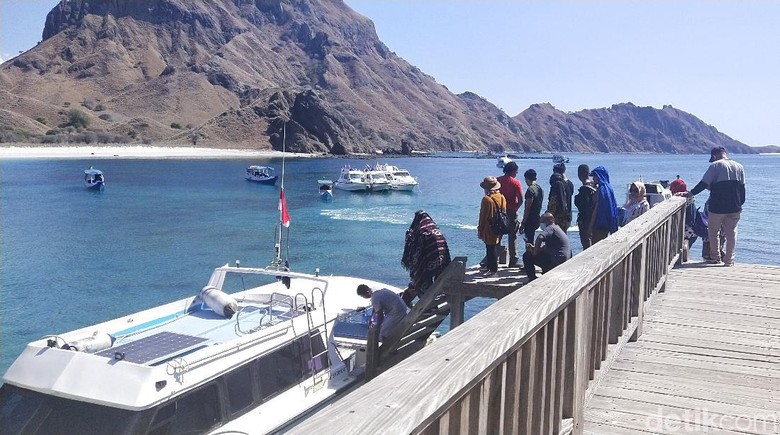 pulau padar ramai turis pulau padar ramai turis
