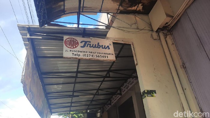 Toko Roti Trubus Jogja yang dibakar karyawan, Sabtu (12/9/2020).