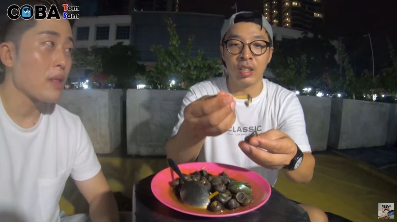 Orang Korea Cobain Tutut