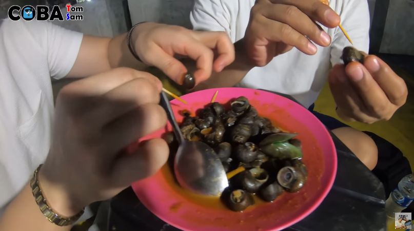 Orang Korea Cobain Tutut
