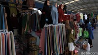 11 sektor usaha esensial itu diantaranya bidang kesehatan, bahan pangan, makanan dan minuman, bidang energi, komunikasi dan teknologi informasi, keuangan, perbankan, sistem pembayaran, pasar modal, logistik, perhotelan, konstruksi, industri strategis, pelayanan dasar, utilitas publik dan industri yang ditetapkan sebagai objek vital nasional dan objek tertentu, serta kebutuhan sehari-hari.