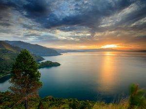 Kunjungan Turis Asing ke Danau Toba Jauh dari Target