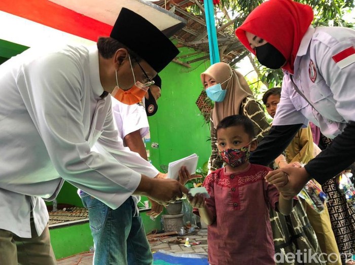 Gus Ipul Sayangkan Tempat Cuci Tangan Cegah Corona Minim di Kota Pasuruan