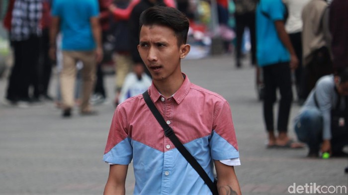 Pemkot Bandung memperketat adaptasi kebiasaan baru guna cegah penyebaran virus Corona. Sanksi denda pun akan diberikan bagi warga yang tak patuh protokol kesehatan