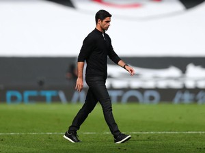 Dua Pemain Arsenal Nyaris Adu Jotos, Arteta Kalem