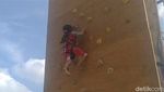 Momen Spiderman Cilik dari Pekalongan Ikut Latihan Panjat Tebing