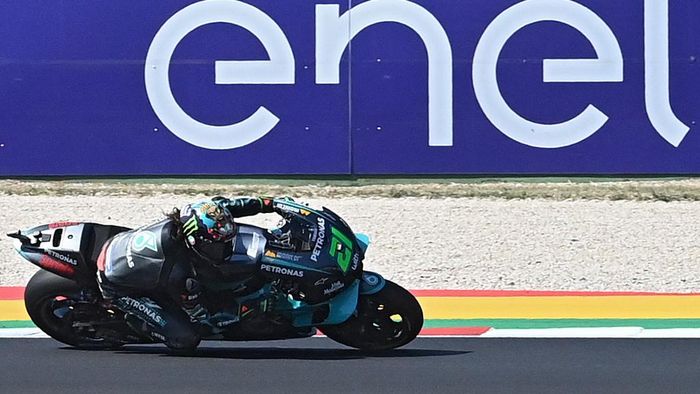 Morbidelli Petronas Yamaha SRT Italian rider Franco Morbidelli steers his bike during the San Marino MotoGP Grand Prix at the Misano World Circuit Marco Simoncelli on September 13, 2020. (Photo by ANDREAS SOLARO / AFP)