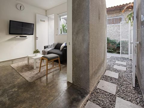 Rumah kecil di dalam gang Ibu Kota curi atensi dunia. Rumah ini dinobatkan sebagai Small Architecture+ Small Living by People Choice di ajang Architizer Award.