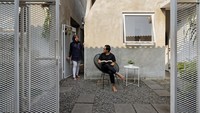 Rumah itu didesain oleh perusahaan arsitektur anak bangsa, Delution, digarap sejak tahun 2018 dan selesai tahun 2019. Istimewa/Dok. Fernando Gomulya via Delution.co.id.