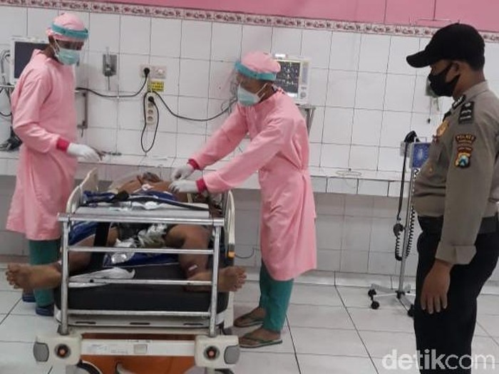 Usai Tusuk Istri, Pria di Jombang Coba Bunuh Diri