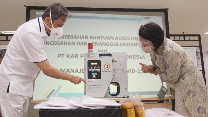 Ventilator untuk Percepatan Penanganan COVID-19 Bantuan untuk percepatan penanganan COVID-19 di Indonesia terus mengalir. Kali ini ventilator untuk penanganan pasien Corona dari swasta pun kembali datang.