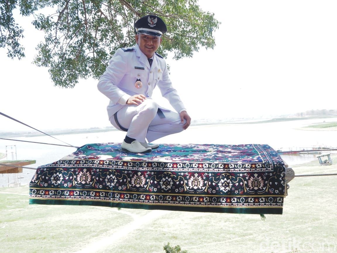 Setelah Salju Kini Ada Magic Carpet Di Waduk Gondang