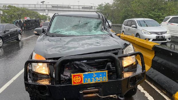 Bus Kemenhan kecelakaan di Tol Jagorawi (Dok Istimewa)