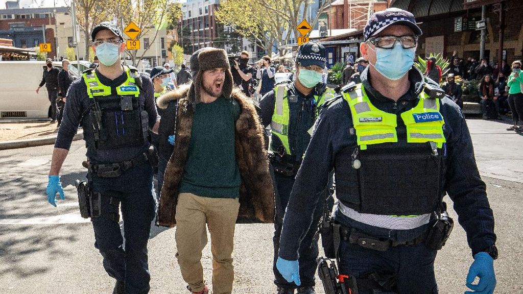 Tak Mau Divaksin, Puluhan Polisi Australia Terancam Dipecat