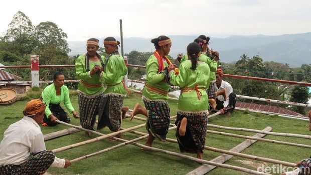 Desa Adat Liang Ndara