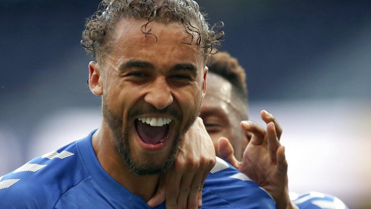Sundulan Dominic Calvert-Lewin begitu berbahaya (AP/Alex Pantling)