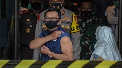 Disuntik Vaksin COVID-19 yang Kedua, Ini yang Dirasakan Ridwan Kamil