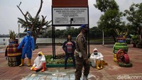 Diketahui, Gubernur DKI Jakarta Anies Baswedan menarik rem darurat guna menekan angka kasus COVID-19 di Ibu Kota. Rem darurat tersebut berupa penerapan kembali PSBB secara ketat di Jakarta.