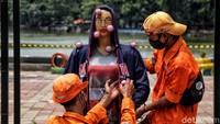 Penerapan PSBB secara ketat serta berlangsungnya sosialisasi terkait penerapan protokol kesehatan diharapkan dapat meningkatkan kesadaran masyarakat untuk mematuhi protokol kesehatan guna mencegah penyebaran virus Corona.
