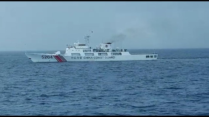 Kapal China Diusir Keluar Zona Ekonomi Eksklusif Indonesia Kapal China Diusir Keluar Zona Ekonomi Eksklusif Indonesia