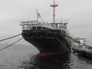 Mengunjungi Hikawa Maru, Kapal Legenda Jepang  di Yokohama