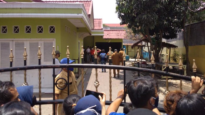 Lokasi rumah yang lantainya dibongkar di Medan (Datuk Haris-detikcom)