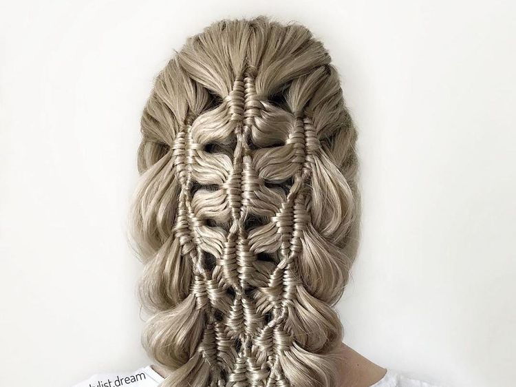 Deretan Foto Gaya Rambut Kepangan Super Kreatif, Rumit Tapi Keren