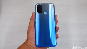 Oppo A53 ditawarkan seharga Rp 2,499 juta. Ponsel ini ditenagai Snapdragon 460 dan RAM 4GB. Foto: Adi Fida Rahman/detikINET.