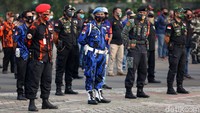 Organisasi masyarakat (Ormas) yang mengikuti apel ini merupakan binaan Badan Kesatuan Bangsa dan Politik (Bakesbangpol) DKI Jakarta.
