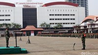 Apel dipimpin oleh Panglima Kodam Jaya Mayjen TNI Dudung Abdurachman.