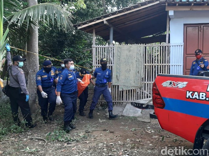 Penemuan mayat wanita di kebun tebu Dusun Semampir, Desa Pasuruhan, Kecamatan Mertoyudan, Kabupaten Magelang, Senin (14/9/2020).