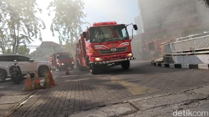 rsu dr soetomo terbakar