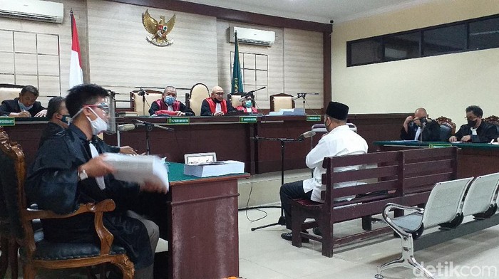 sidang saiful ilah