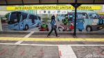 Suasana Stasiun Tanah Abang di Hari Pertama PSBB Ketat