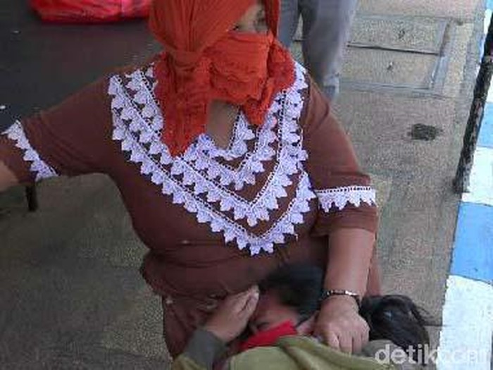 Terjaring Razia Yustisi Pelanggar Tak Pakai Masker Menangis Histeris
