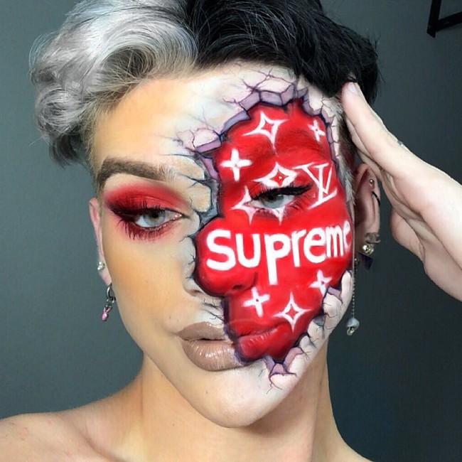 Terkenal dengan nama Ethanisupreme, remaja satu ini kerap membuat riasan tematik. Seperti makeupnya di foto ini, Ethan membuat riasan bertema Louis Vuitton dan Supreme.  Foto: dok. Instagram