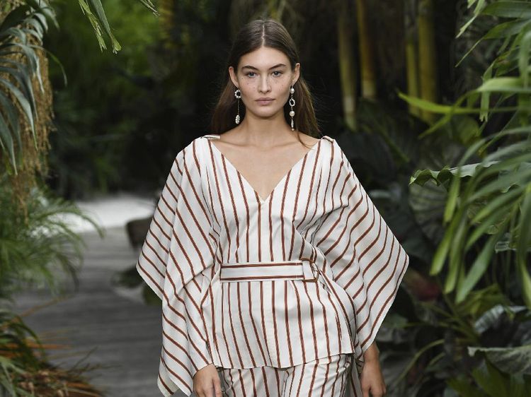 10 Keindahan Koleksi Busana Jason Wu yang Membuka New York Fashion Week
