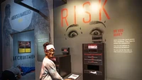 Dengan opsi menginap, kamu dapat menikmati sarapan, asalkan misi pelatihan mata-mata rahasia diselesaikan. Seru kan? (dok International Spy Museum )