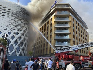 Kebakaran di Gedung Dekat Pelabuhan Beirut, Penyebabnya Misterius